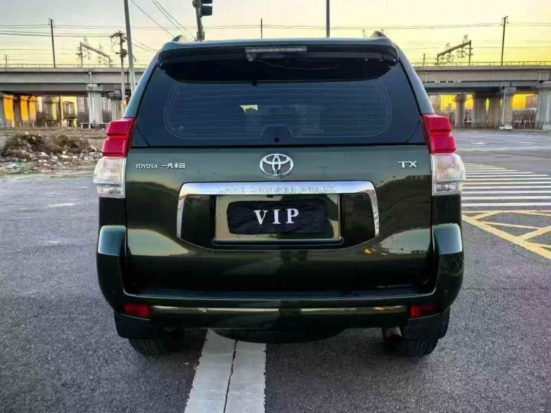 邢台12年丰田普拉多9