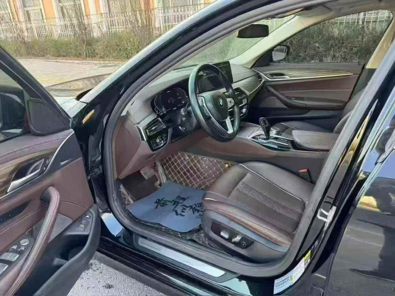 邢台21年宝马5系4