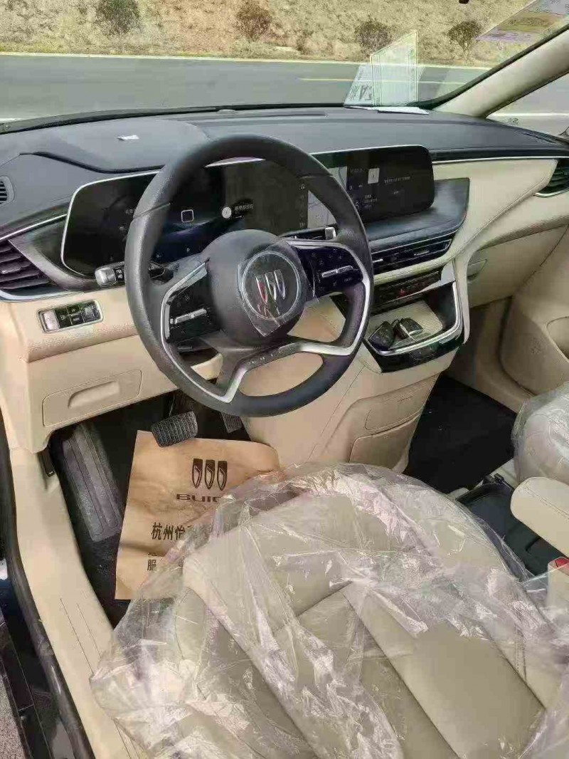 金华25年别克GL85