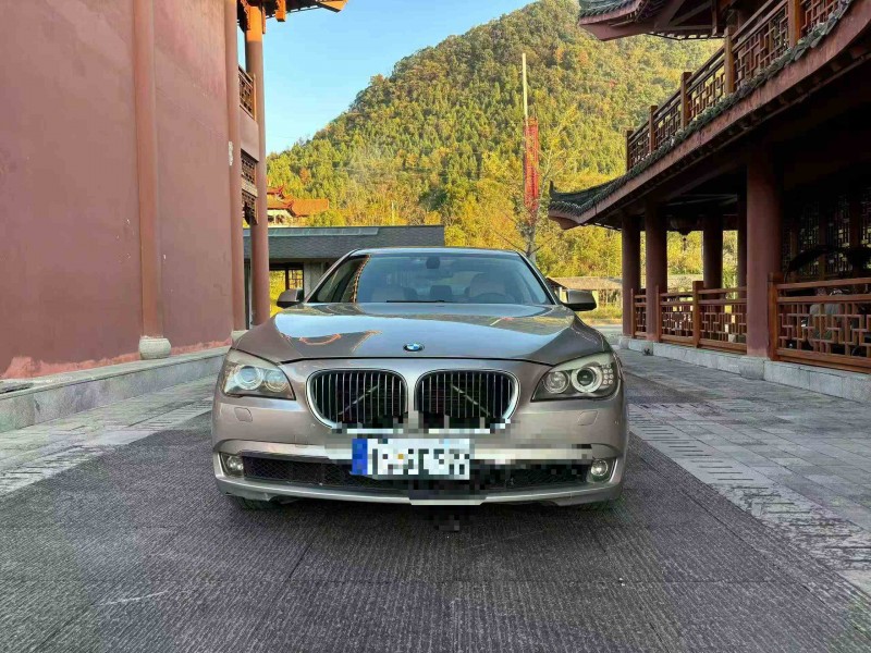 重庆13年宝马7系1