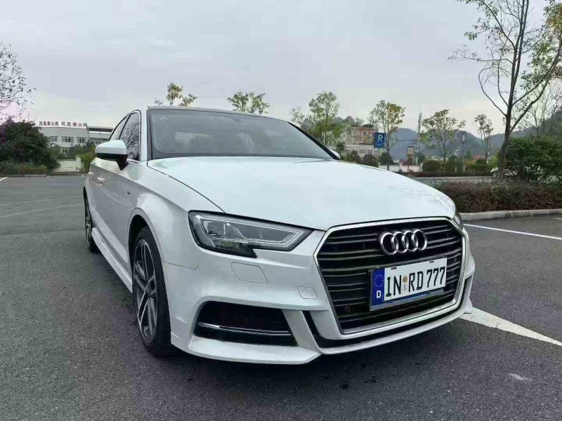 重庆19年奥迪A32