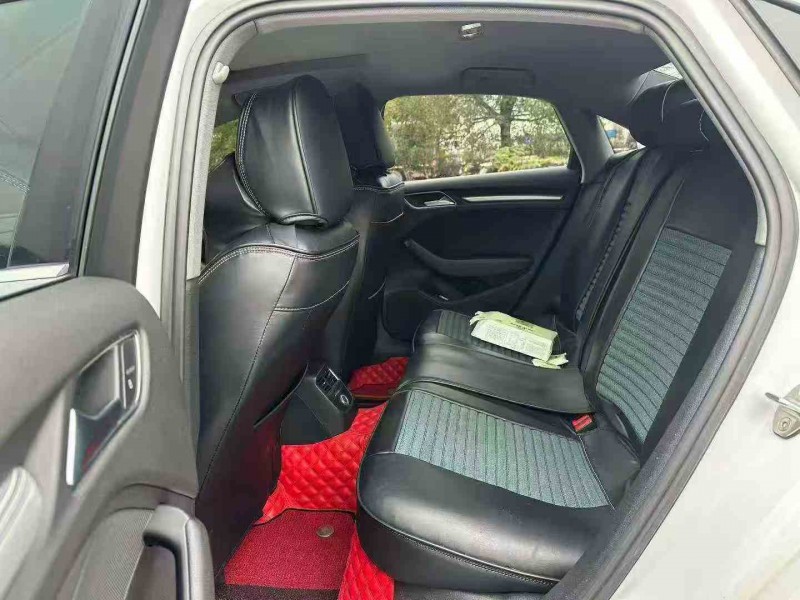 重庆19年奥迪A35