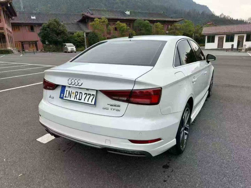 重庆19年奥迪A38