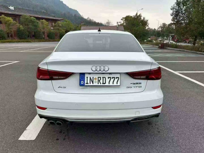 重庆19年奥迪A39