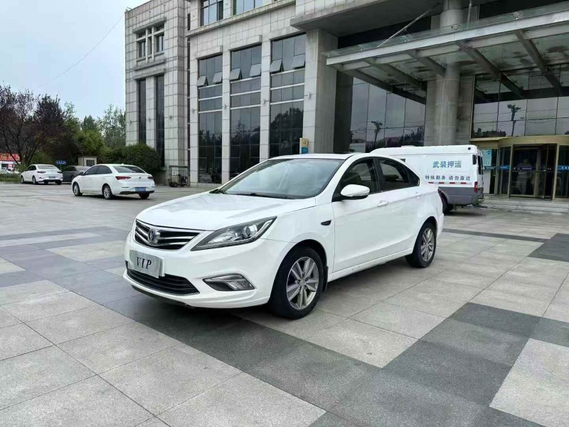 枣庄18年长安汽车逸动2