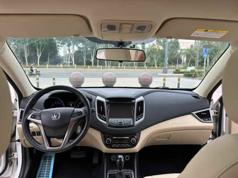 枣庄18年长安汽车逸动6