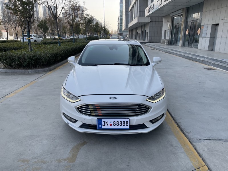 济宁18年福特蒙迪欧1