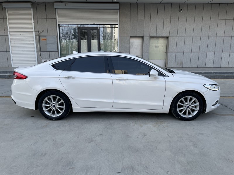 济宁18年福特蒙迪欧7