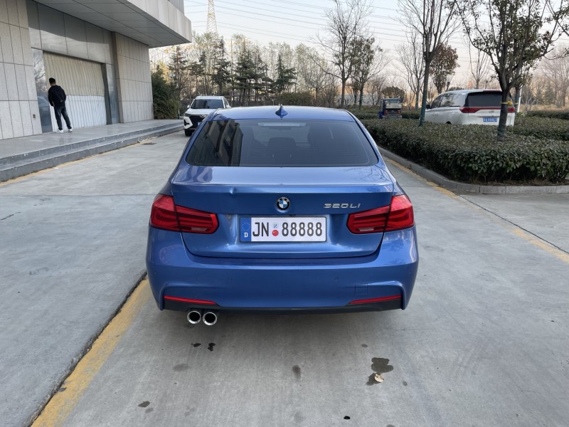 济宁19年宝马3系9