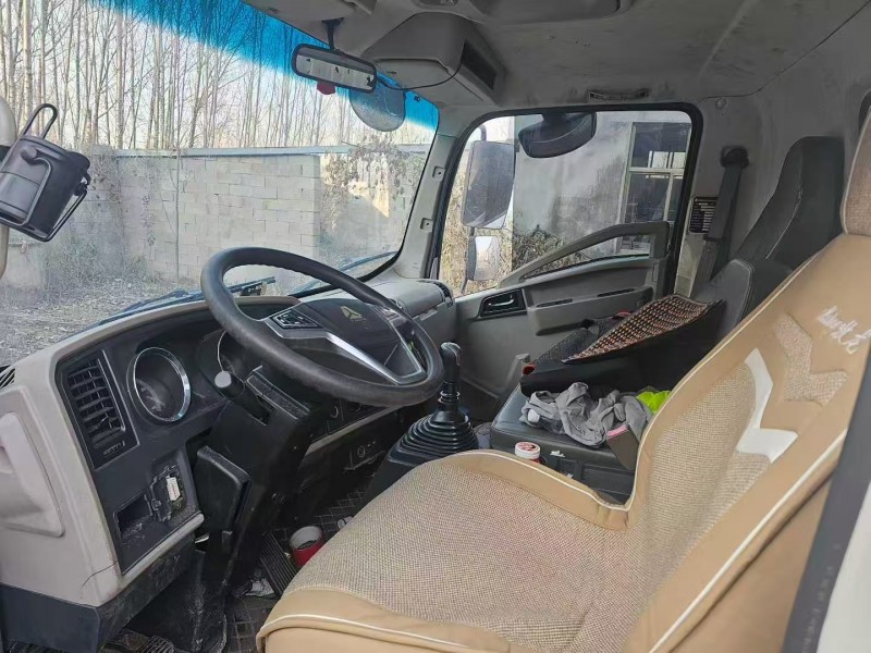 菏泽20年卡车系列重汽豪沃4