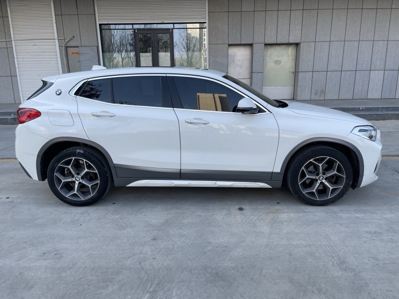 济宁19年宝马X27