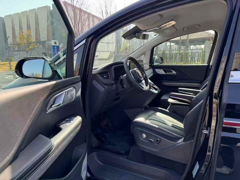 连云港25年红旗HQ94