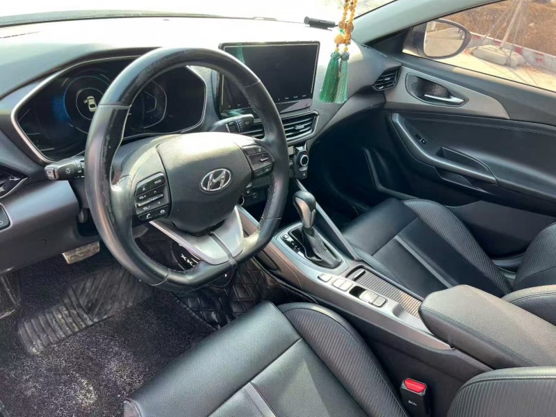 菏泽20年现代菲斯塔6