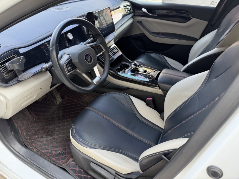 济宁23年比亚迪秦6