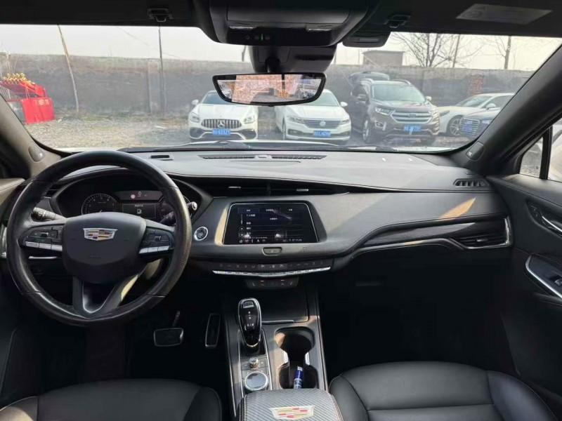 菏泽20年凯迪拉克XT45