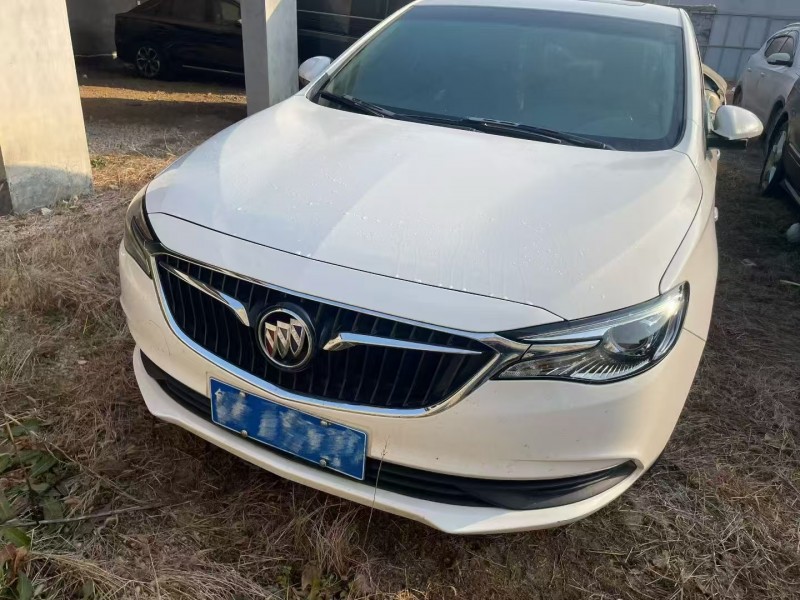 菏泽18年别克英朗1