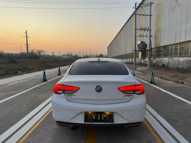 菏泽23年别克君威9