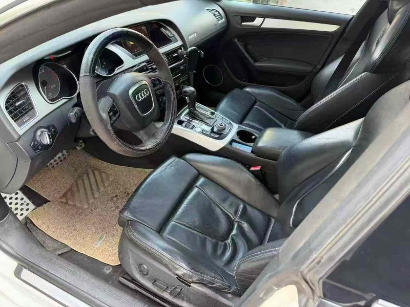 济宁11年奥迪S54