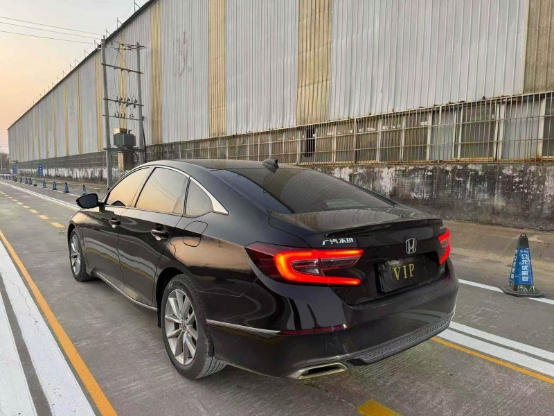 菏泽23年本田雅阁8