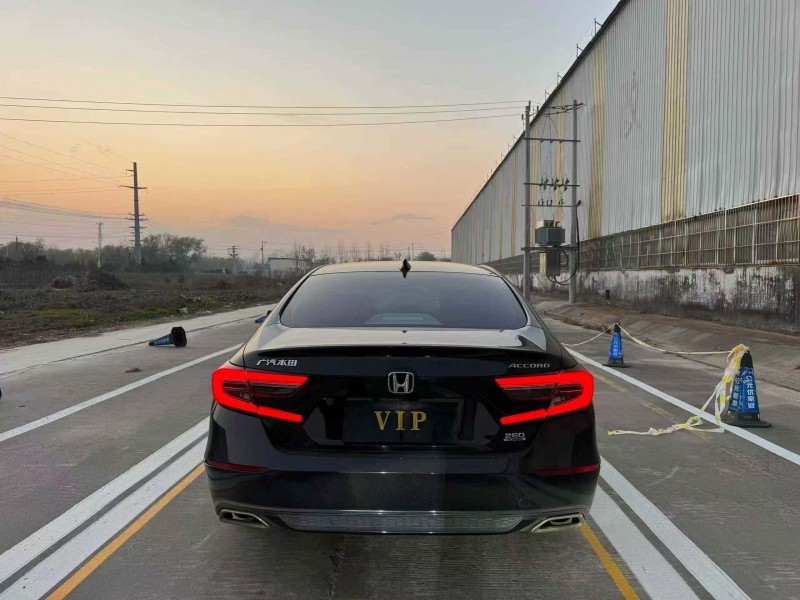 菏泽23年本田雅阁9