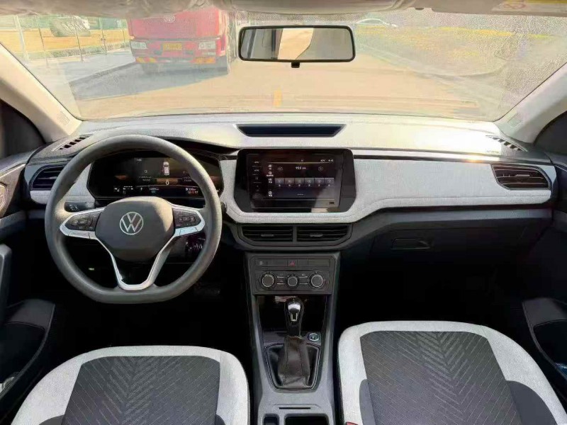 南通25年大众途岳4