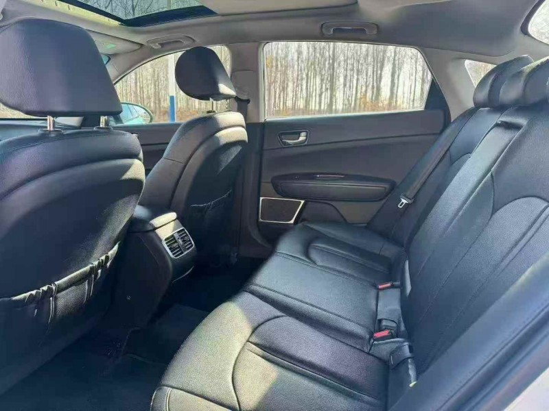 邯郸16年起亚K56