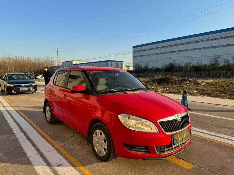 菏泽14年斯柯达晶锐2