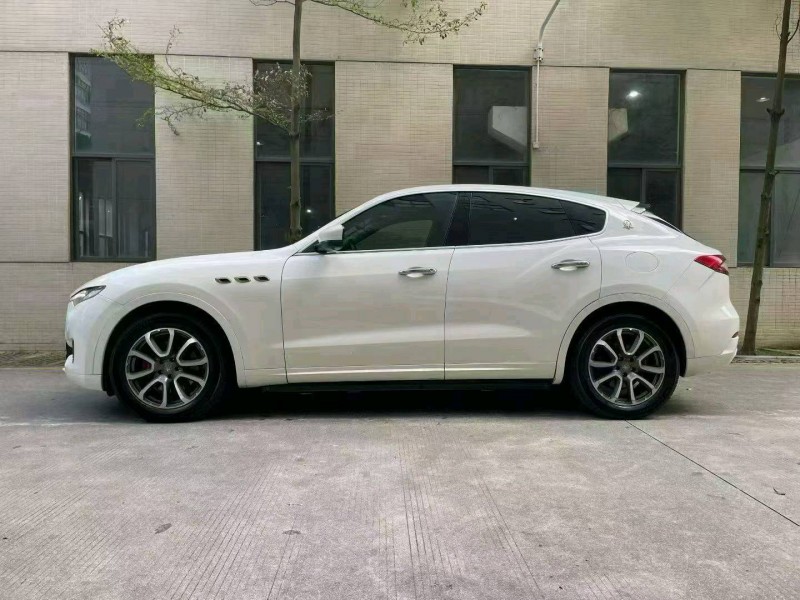 佛山17年玛莎拉蒂Levante4