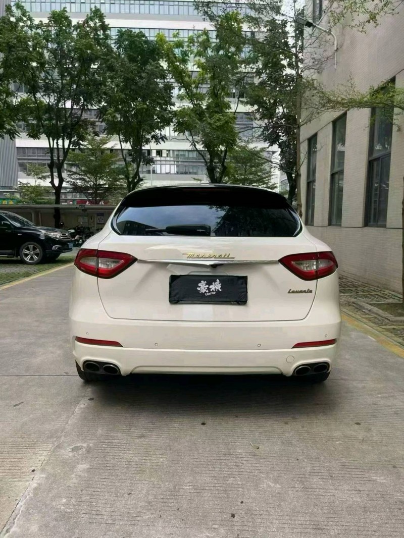 佛山17年玛莎拉蒂Levante5