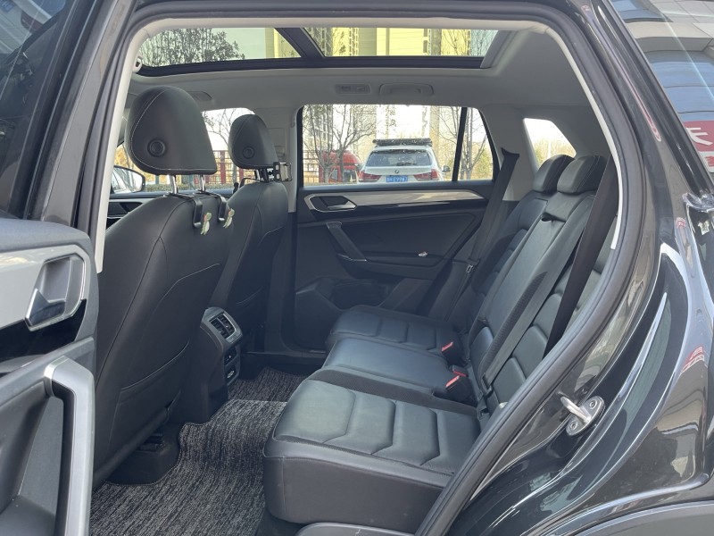 济宁19年大众探岳5