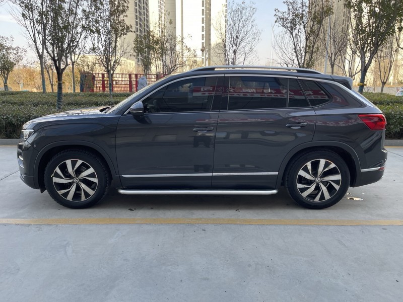 济宁19年大众探岳7