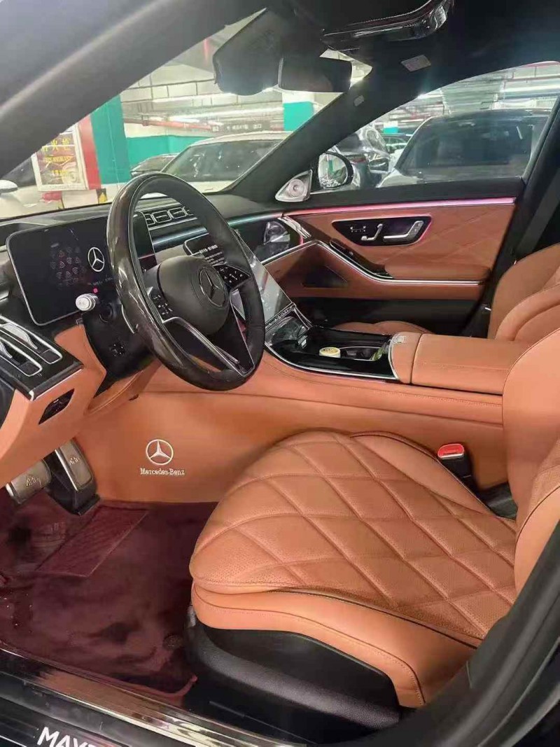 广州25年奔驰迈巴赫S级4