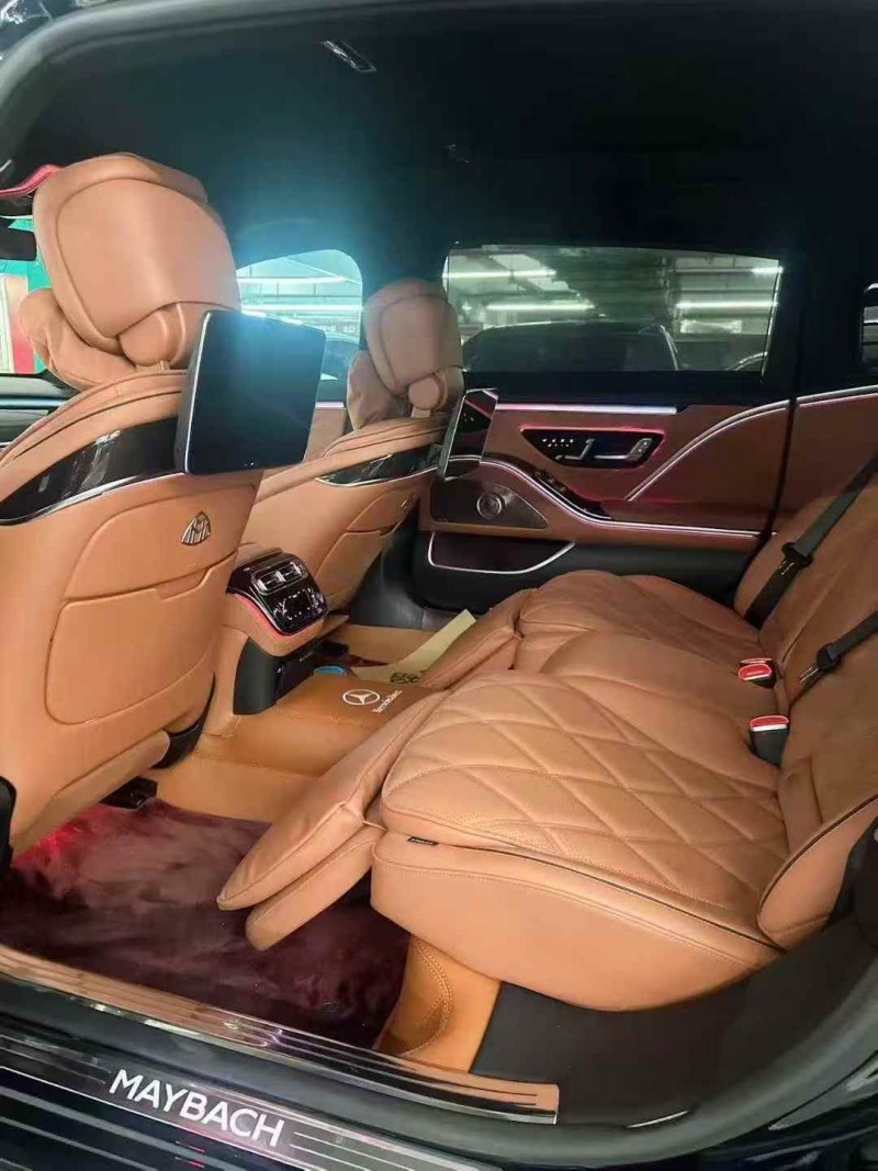 广州25年奔驰迈巴赫S级5