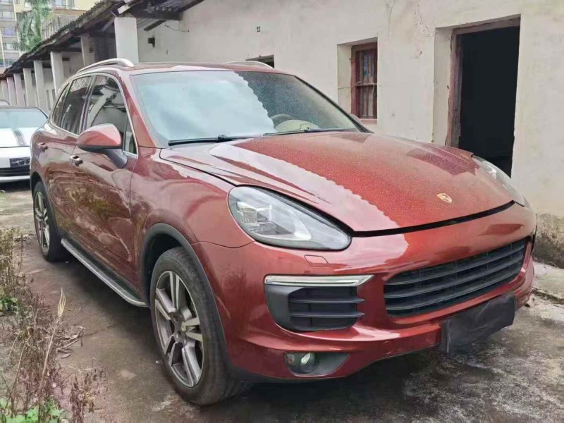 广州14年保时捷卡宴3