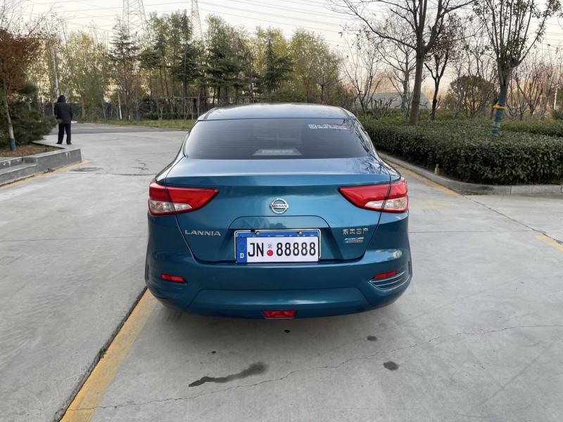 济宁17年日产蓝鸟9