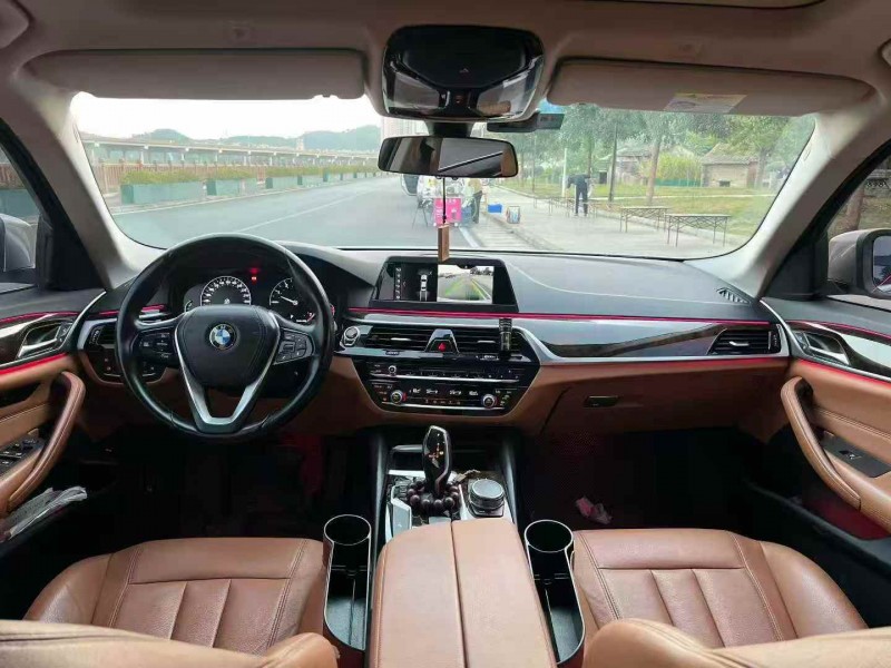 广州17年宝马5系5