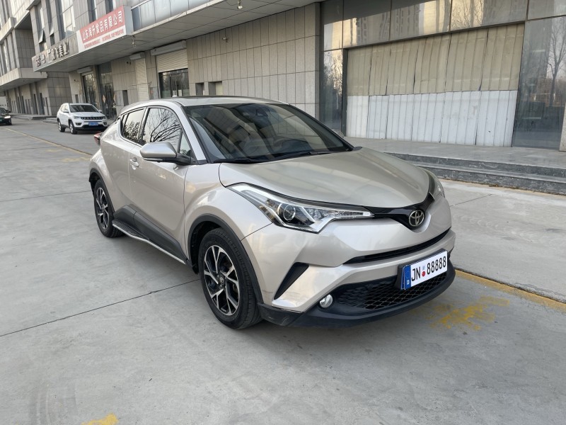 枣庄21年丰田CHR3