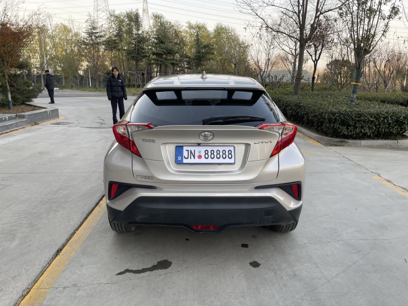 枣庄21年丰田CHR9