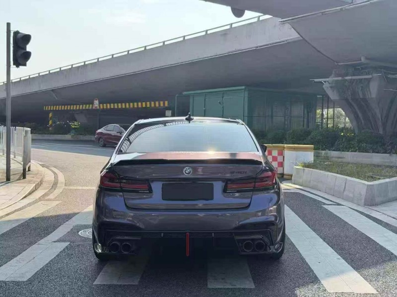 广州18年宝马5系9