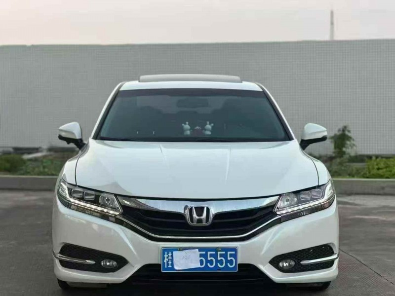 广州16年本田思铂睿1