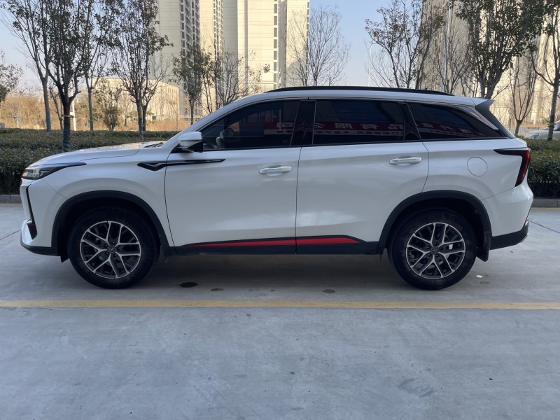 济宁24年长安汽车CS757