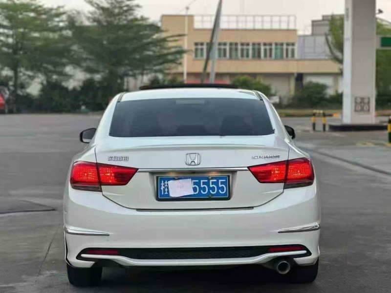 广州16年本田思铂睿9