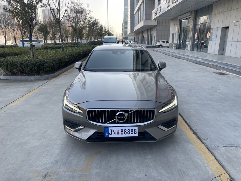 济宁21年沃尔沃S60L1
