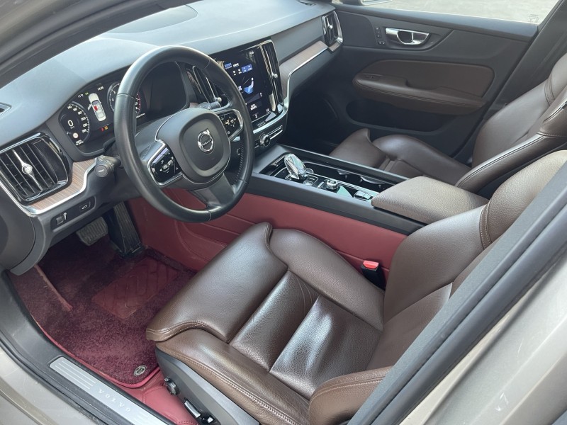 济宁21年沃尔沃S60L4