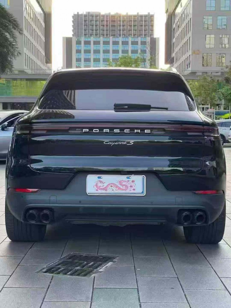 佛山24年保时捷卡宴9