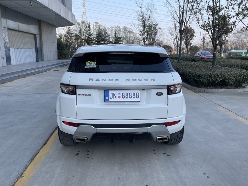 济宁13年路虎极光9