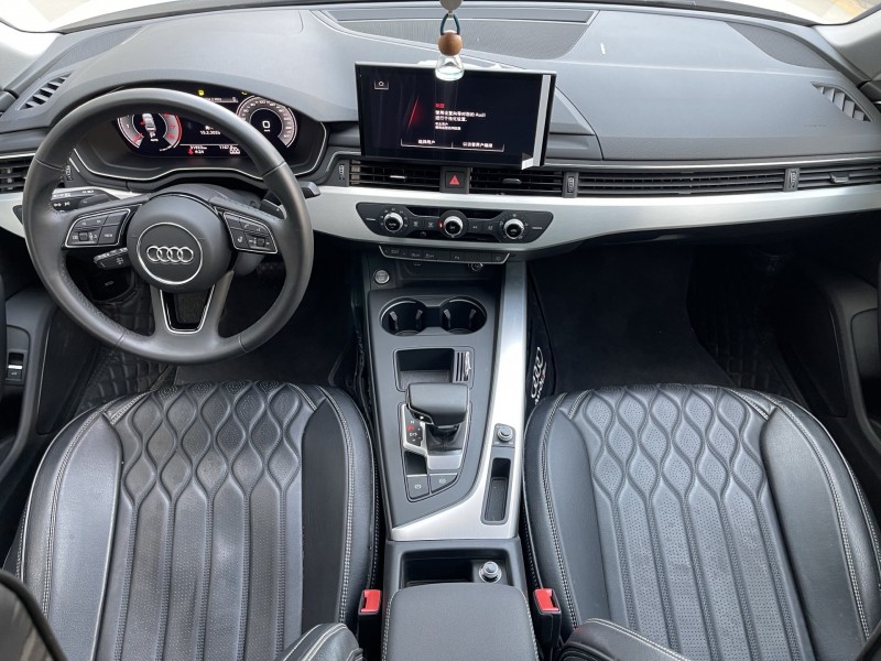 济宁23年奥迪A4L4