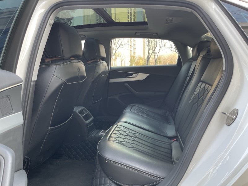 济宁23年奥迪A4L5