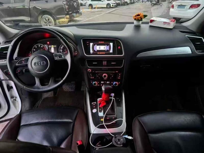 承德17年奥迪Q54