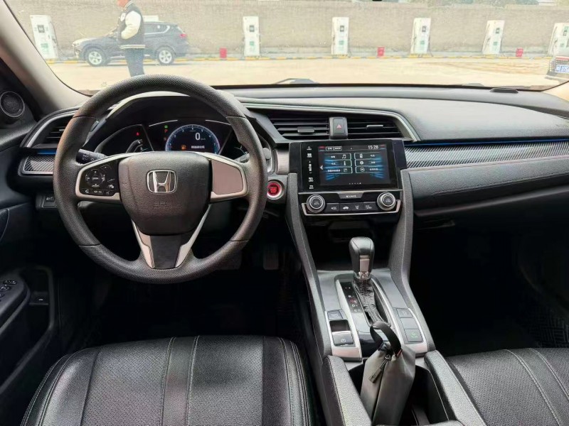 安阳19年本田思域5